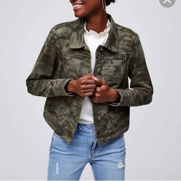 LOFT Jackets & Blazers - LOFT Camo Jean Jacket Womens M Green Short Crop Cotton Denim Camouflage